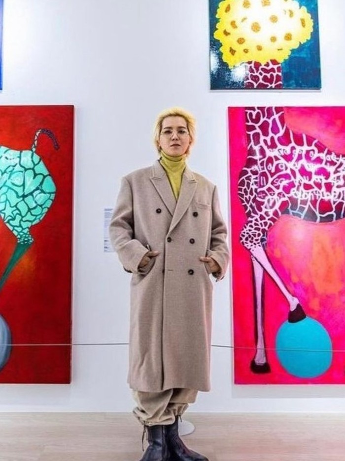 Mino WINNER telah memulai masa wamil menjelang akhir Maret 2023 dan akan mengakhirinya pada 22 September mendatang. Rapper dengan bakat seni tinggi ini menjalani wamil sebagai petugas pelayanan publik/ Foto: instagram.com/realllllmino