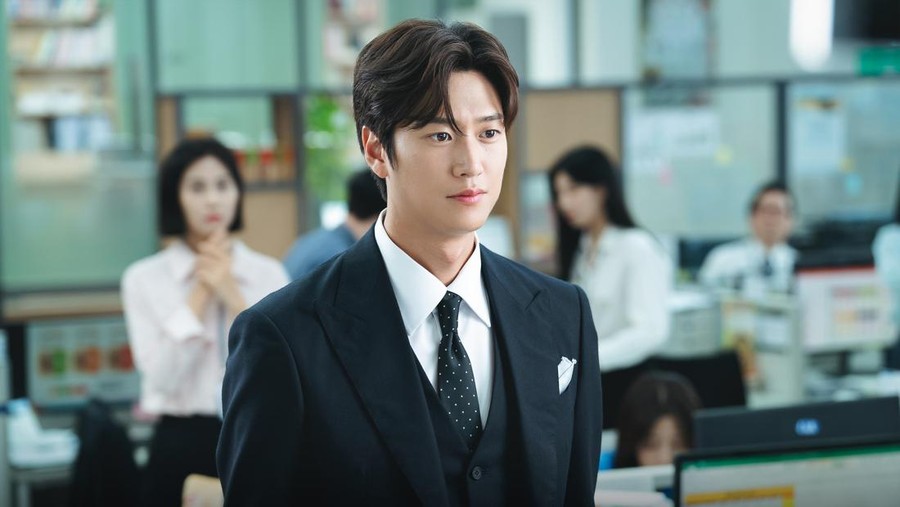 Na In Woo di Drama Korea Marry My Husband