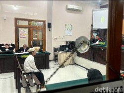Ayah Bejat Hamili Putri Kandung di Mojokerto Dituntut 17 Tahun Penjara