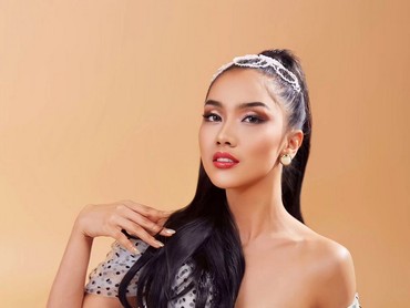 img-title Frislly Herlind dan Tabitha Napitupulu Beradu Akting di Film Harta, Tahta, Boru Ni Raja
