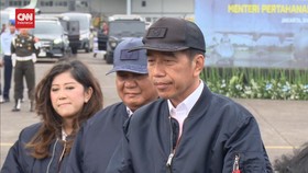 VIDEO: Jokowi Respons Mahfud Akan Mundur: Itu Hak dan Saya Menghargai