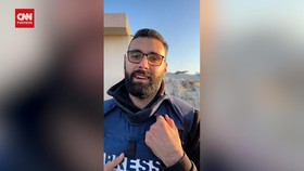VIDEO: Jurnalis Palestina Motaz Azaiza Memutuskan untuk Evakuasi