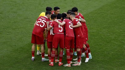 Jelang duel Australia vs Indonesia di 16 besar Piala Asia 2023, PSSI membagikan momen penuh adrenalin di ruang ganti Timnas Indonesia.