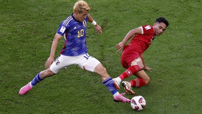 Gelandang Timnas Indonesia Marselino Ferdinan tak hanya piawai dalam urusan menyerang, tetapi juga dalam hal tekel di Piala Asia 2023.