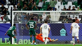 Hasil Piala Asia: Thailand Imbangi Arab Saudi, Saranon Blok Penalti