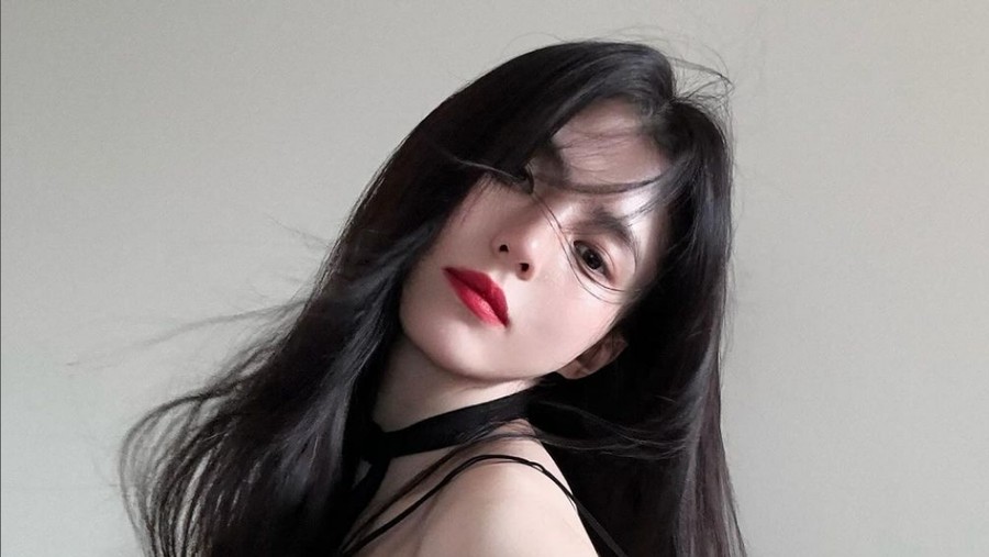 Han So Hee.