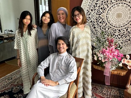 7 Potet Ariyo Wahab dengan Keluarga Kecilnya, Harmonis Jauh dari Gosip