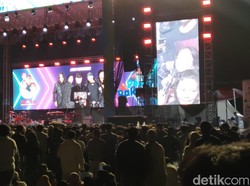 Gibran Pamit ke Papua Saat Hadiri Konser Dewa19 di De Tjolomadoe
