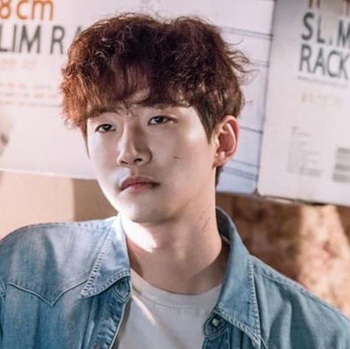 Lee Jun Ho di Rain or Shine