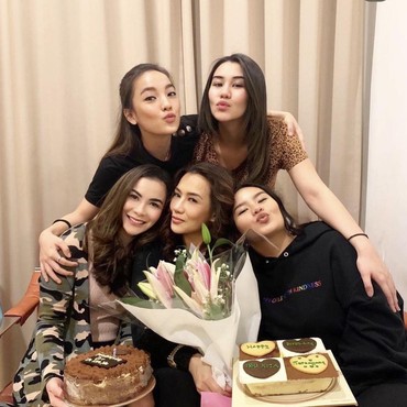 Mengenal Sosok Isya Jeeperson Calon Kakak Ipar Thariq Halilintar Diduga Mualaf