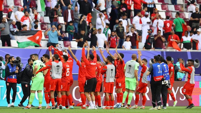 Kejutan terjadi di grup E Piala Asia saat Bahrain yang terancam tersingkir malah mengakhiri fase grup dengan status sebagai juara grup.