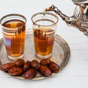 7 Manfaat Minum Air Rendaman Buah Kurma yang Belum Banyak Diketahui