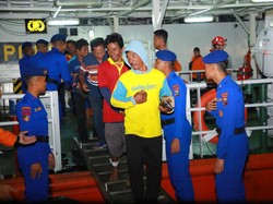 12 ABK Lamongan yang Ditemukan di Perairan Sumenep Diserahkan ke Keluarga