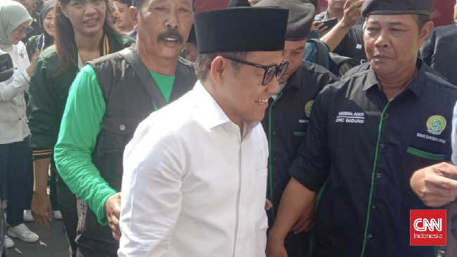 Saat bersilaturahmi dan konsolidasi dengan relawan di Bali, Cak Imin mengkritisi pernaytaan Jokowi soal presiden boleh memihak dan kampanye di dalam pemilu.