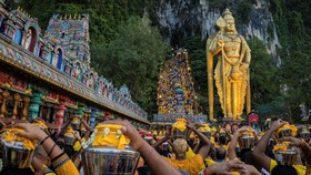 Malaysia Juga Punya Kuil Murugan, Patungnya Tertinggi di Dunia