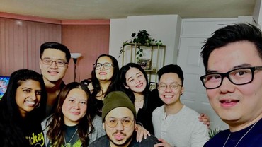 img-title Tinggal di Kanada, 7 Foto Gisela Cindy Gelar Pesta di Rumah Bersama Pacar Bule