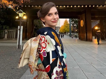 7 Potret Karolina Shiino Miss Jepang yang Diduga Terlibat Skandal & Putuskan Mundur