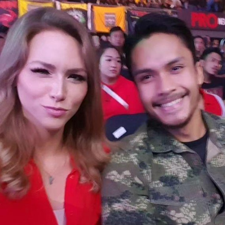 <p>Beberapa waktu yang lalu, pasangan ini merayakan wedding anniversary ke-5. Dalam momen tersebut, Chelsey membagikan potret kebersamaan mereka melalui akun Instagram. (Foto: Instagram @cfrank3030)<br /><br /><br /></p>