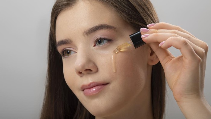 Cocok Digunakan Bersama, Ini 5 Kombinasi Terbaik Kandungan Skincare untuk Berbagai Masalah Kulit!