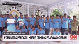 VIDEO: Komunitas Penggali Kubur Dukung Prabowo-Gibran
