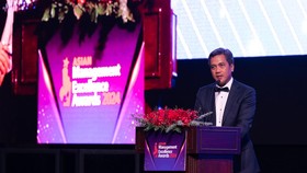 Kembangkan Bisnis Hijau, Bos Pertamina NRE Sabet Penghargaan dari AMEA