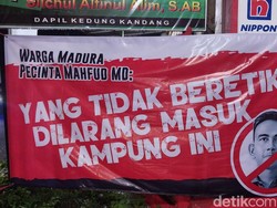 Muncul Spanduk Penolakan Gibran Tak Beretika dari Pecinta Mahfud Md
