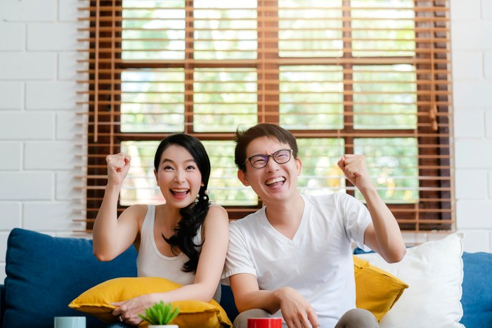 5 Tahapan dalam Hubungan yang Umum Setiap Pasangan Lalui