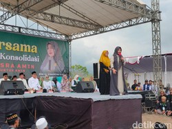 Tokoh PPP Nyai Juwairiyah Kampanye di Buleleng, Minta Warga NU Pilih AMIN