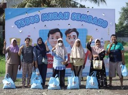 Barisan RFG Gelar Tebus Murah 2 Ribu Paket Sembako di Mojokerto