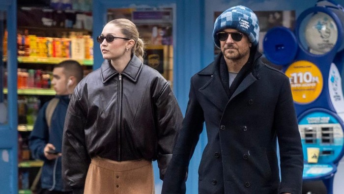 Get The Look: Outfit Laid-back buat Ngedate Ala Gigi Hadid