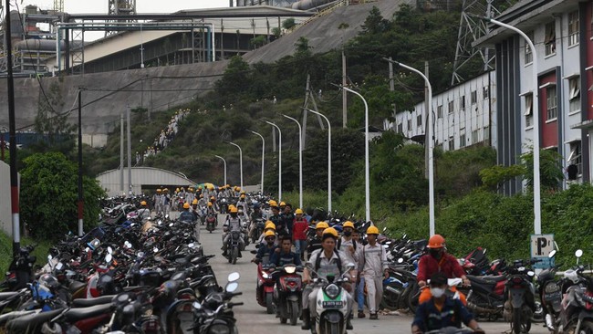 Polisi Dalami Pemicu Bentrok Warga Morowali dengan Pekerja China