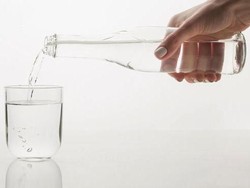 Beli Air Mineral Sebotol Rp 90 Ribu hingga Mantan Chef di Australia Jualan Choipan