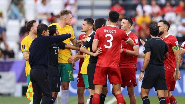 Timnas Indonesia menunjukkan permainan agresif dalam laga lawan Australia di Piala Asia. Meski kalah, Skuad Garuda layak mendapat pujian atas hal tersebut.