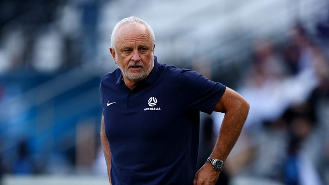 Pelatih Irak Diungsikan Imbas Israel Serang Iran Mantan pelatih timnas Australia yang saat ini menangani Irak, Graham Arnold tak bisa pulang ke negaranya akibat konflik Israel vs Iran.