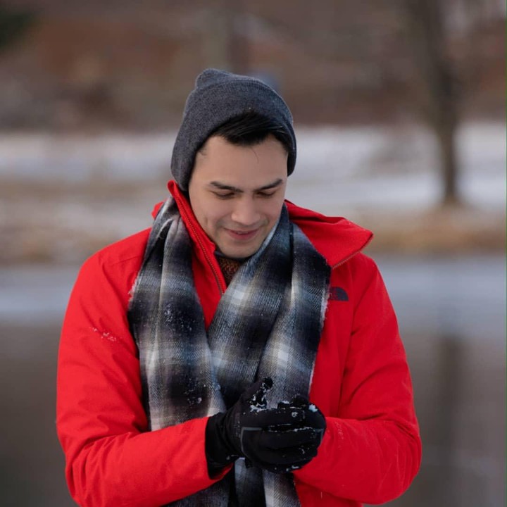 <p>Namanya mulai dikenal publik usai beradu akting dengan Nikita Willy dan Dude Harlino lewat sinetron berjudul <em>Nikita.</em> Sejak saat itu, Jonas mendapat banyak tawaran untuk bermain peran dalam beberapa sinetron. (Foto: Instagram@jonas.rivanno)</p>
