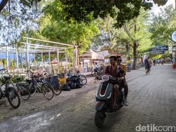 Sepeda dan Motor Listrik di Gili Trawangan Dinilai Langgar Aturan Adat