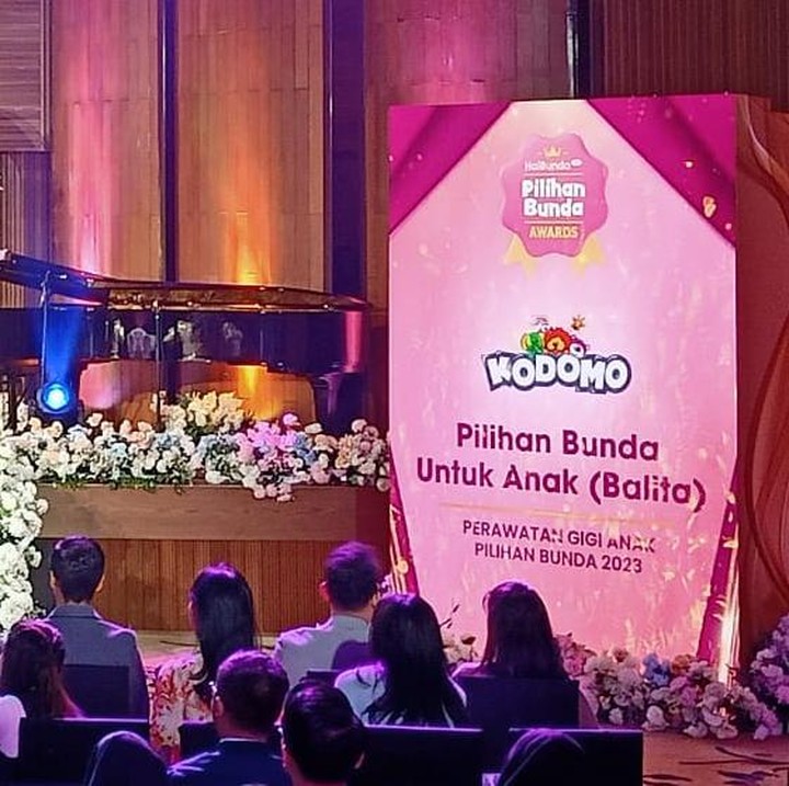 <p>Selanjutnya adalah nominasi Perawatan Gigi Anak Pilihan Bunda, Bunda. Nominasi ini dimenangkan oleh produk kesayangan Bunda dan Ayah, yakni Kodomo. (Foto: HaiBunda / Annisa Karnesyia)</p>