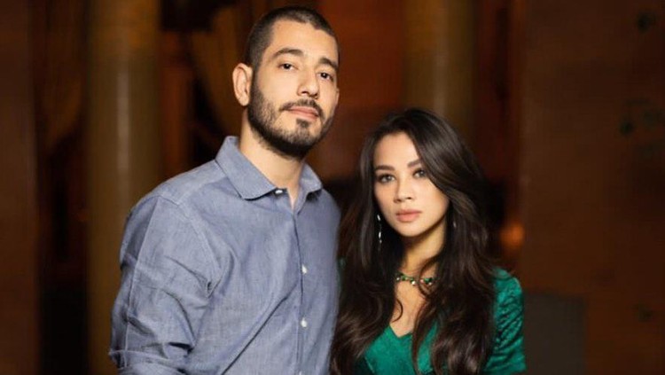 Adinda Bakrie dan Vinny Di Lucia Adinda Bakrie dan Vinny Di Lucia