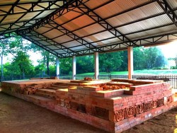 9 Rekomendasi Wisata Pali, Ada Candi Bumi Ayu hingga Danau