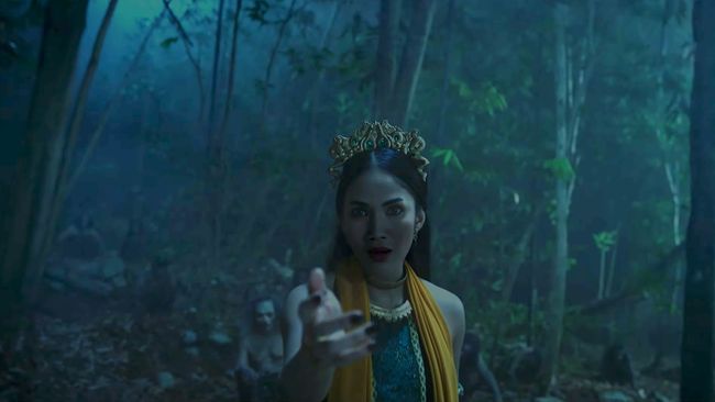 Film horor Badarawuhi di Desa Penari berhasil menembus dua juta penonton pada hari ke-6 penayangan.