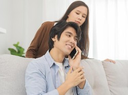 Orang Berkarakter Melankolis Ternyata Introvert dan Cenderung Curiga