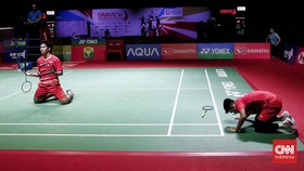 Leo/Daniel Juara, Rintik Gembira di Tengah Terik Lara