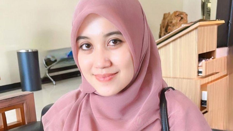 Lutifiana Ulfa Pamer Momen Akur Lebaran Bareng Istri Pertama Syekh Puji