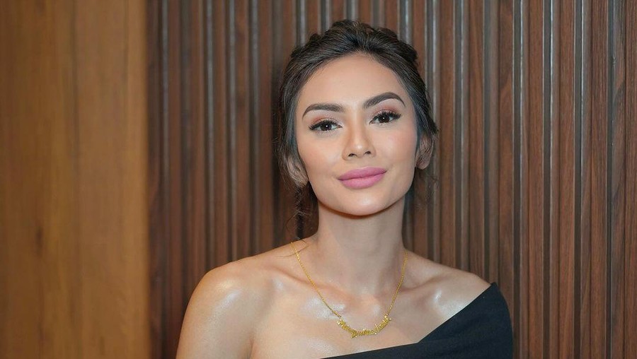 masayu anastasia masayu anastasia