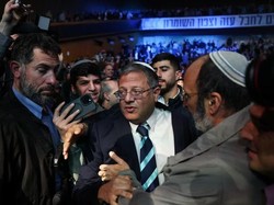 Menteri Garis Keras Israel Alami Kecelakaan Mobil