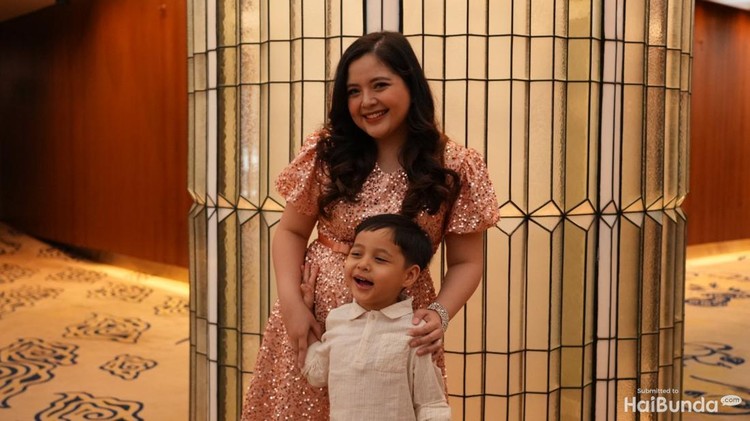 Potret Arrasya dan Tasya Kamila Potret Arrasya dan Tasya Kamila