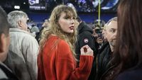 Taylor Swift Watches Super Bowl 2024, Supports Travis Kelce Match ...