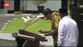 VIDEO: Jokowi dan Prabowo Resmikan Graha Utama Akmil di Magelang