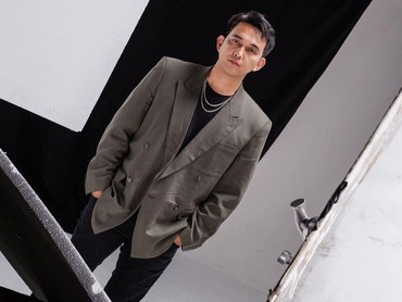 img-title Indra Sinaga Rela Dibayar Rp20 Ribu Sekali Manggung gegara Ini