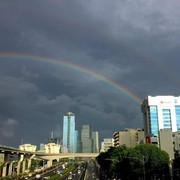 Muncul Fenomena Double Rainbow di Jakarta, Yuk Simak Penjelasannya!
